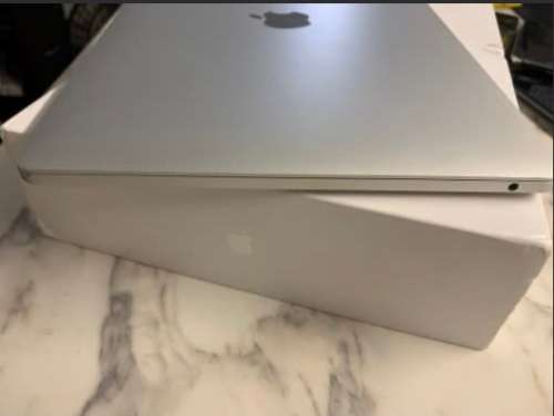 MacBook pro 2017 2thunderbolt 3 ports