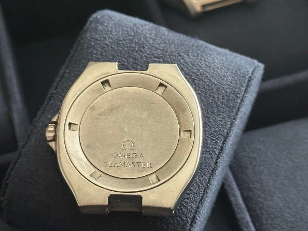 Omega Seamaster Professional 200m (pre bond)