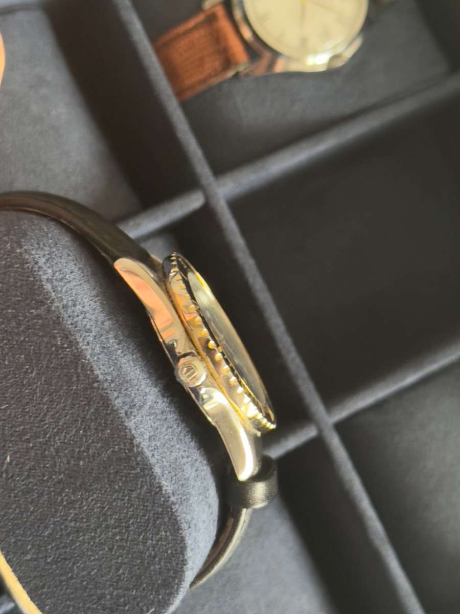 Tag Heuer professional 200m