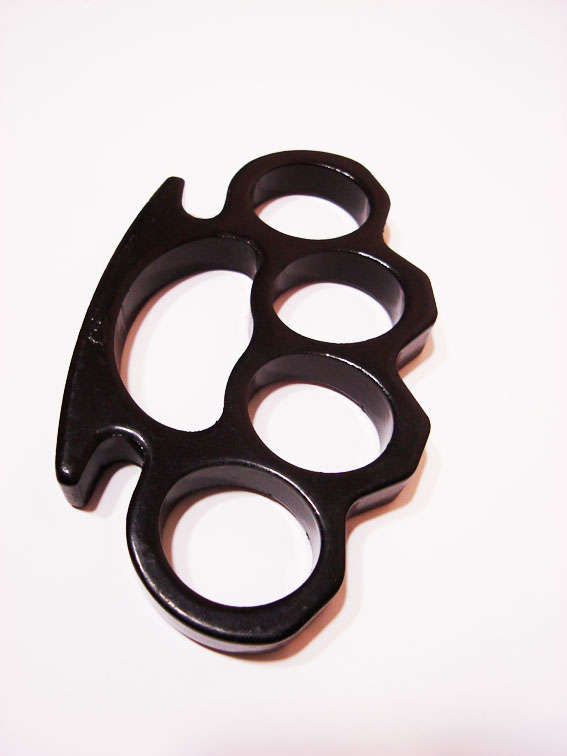 Black Knuckel Duster