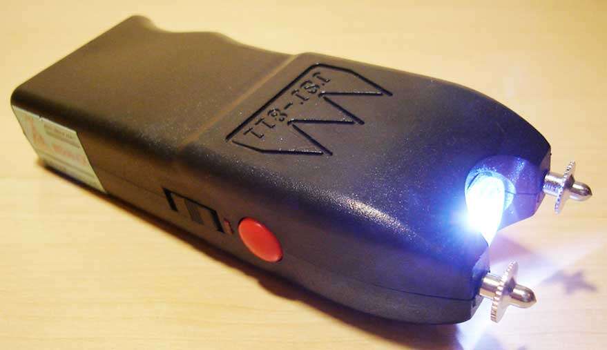 Super        1 000 000  VOLT- High Pulse DC Selfdefence Device