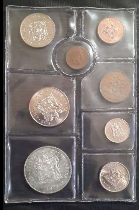 1974 - SA UNCIRCULATED COIN SET - WITH SILVER R1 - AS PER IMAGES