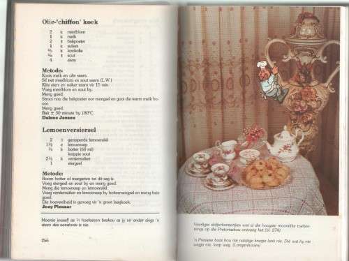 KNUPPELDIK AAN KONINGSKOS -DAMES V D PRETORIA POLISIE OFFISIERSVROUEKLUB (8 STE UITGAWE1989)