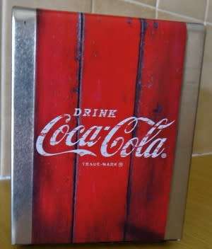 COCA-COLA TIN SERVIETTE CAFE DISPENSER (MADE IN CHINA)
