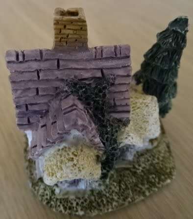 SEVEN MINIATURE DUTCH CANAL HOUSES