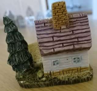 SEVEN MINIATURE DUTCH CANAL HOUSES