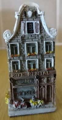 SEVEN MINIATURE DUTCH CANAL HOUSES