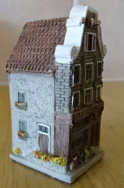 SEVEN MINIATURE DUTCH CANAL HOUSES