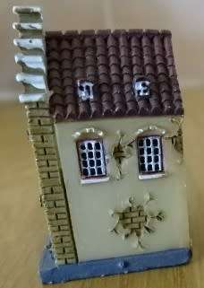 SEVEN MINIATURE DUTCH CANAL HOUSES