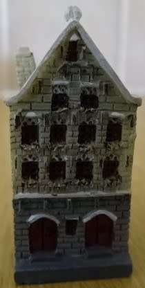 SEVEN MINIATURE DUTCH CANAL HOUSES