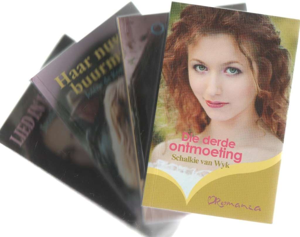 VIER ROMANZA TITELS: DIE DERDE ONTMOETING, ONWELKOME GESKENK, LIED IN JOU HART, HAAR NUWE BUURMAN