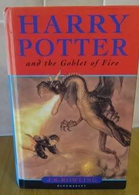 HARRY POTTER AND THE GOBLET OF FIRE - J K ROWLING (1 ST PUBLISHED 2000)