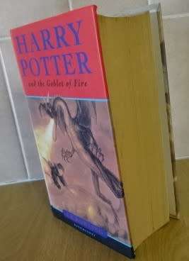 HARRY POTTER AND THE GOBLET OF FIRE - J K ROWLING (1 ST PUBLISHED 2000)
