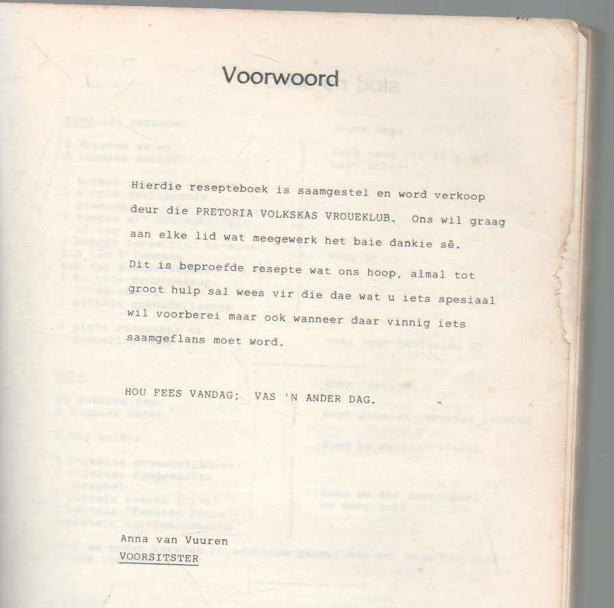 UIT KASSER-POTTE - PRETORIA VOLKSKAS VROUEKLUB (OUD)