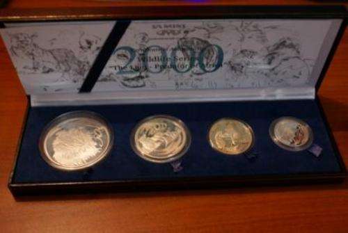 2000 Wildlife series Lion Set (Velvet Case)