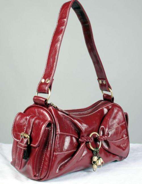 CUTE LITTLE RED HANDBAG