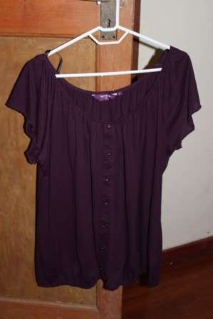 New Look Inspire Imported Top Size 22