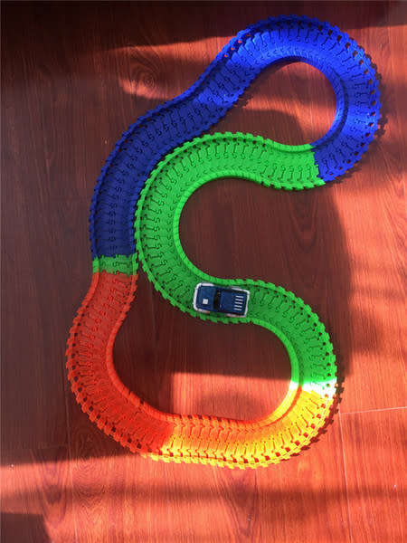 165PCS GLOW IN THE DARK RACING TRACKS