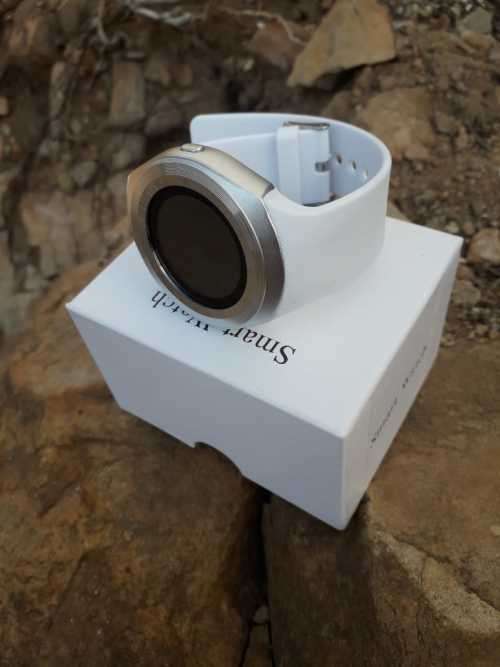 NEW Y1 BLUETOOTH OWN SIM SLOT 32GB MEMORY SLOT. BLACK, PINK, LIGHT BLUE, BLACK/SILVER