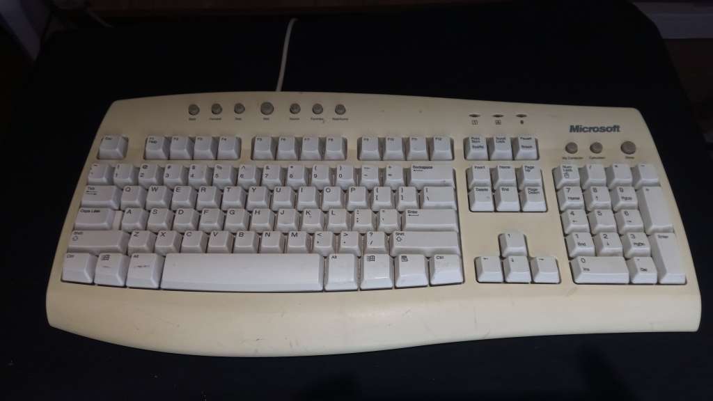 Microsoft PS2 keyboard