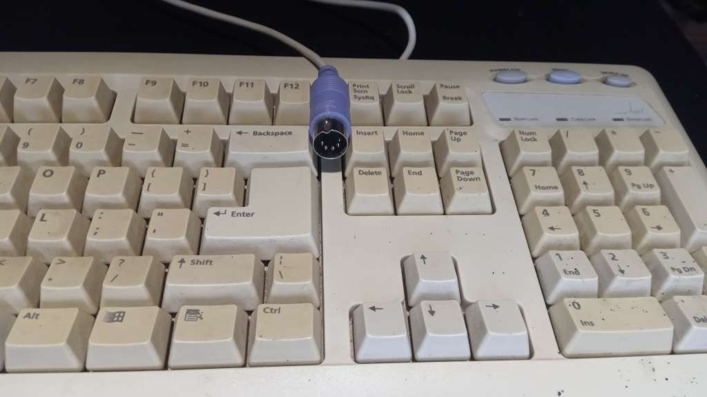 Rectron DIN-5 keyboard