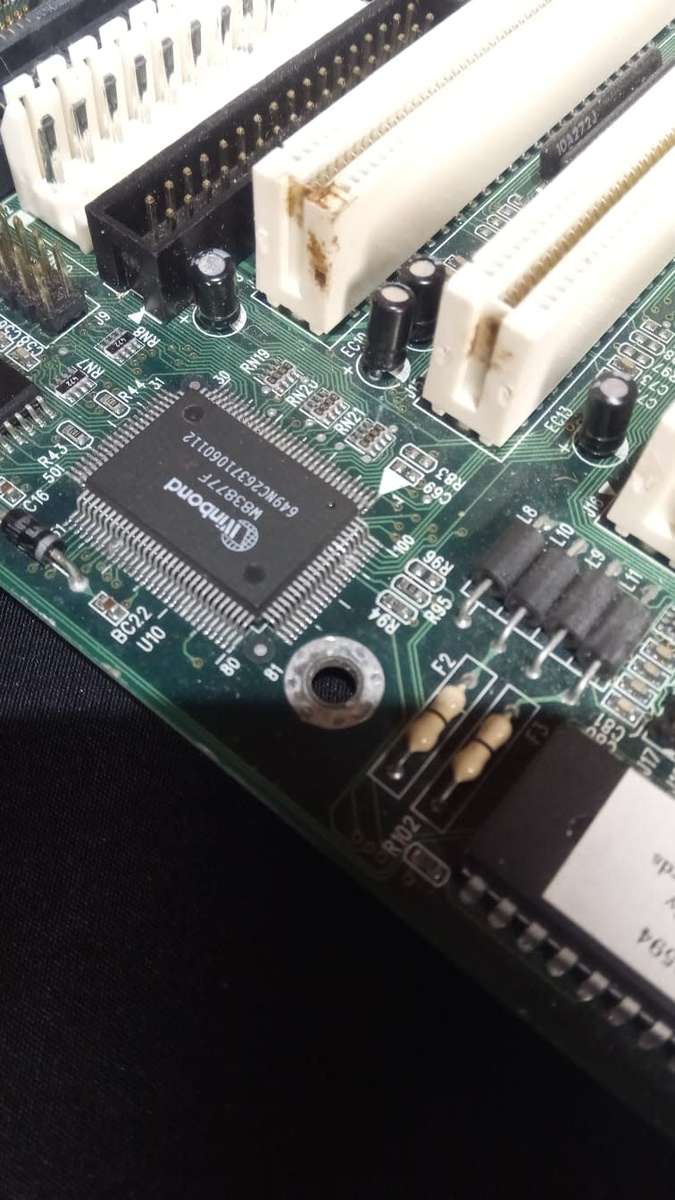 Intel Pentium 83MHz plus motherboard