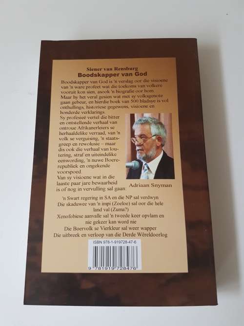 Siener van Rensburg. Boodskapper van God. deur Adriaan Snyman. 3de Hersiene Uitgawe, 5de druk.