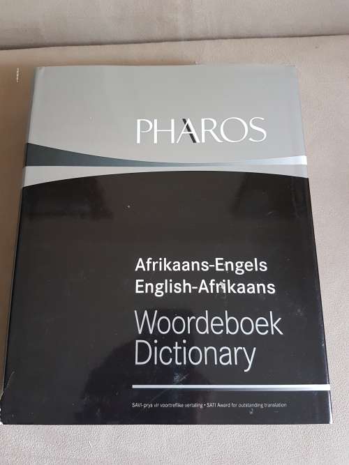 Pharos Afrikaans-Engels English-Afrikaans Woordeboek Dictionary. NEW BOOK.