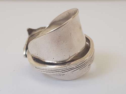 Stunning Flower Spoon Ring.  Solid Silver. Marked. 9  grammes.