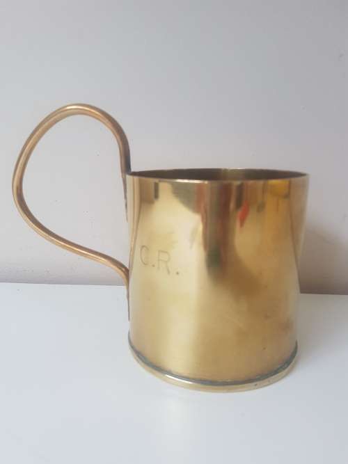 World War 1 drinking/ beer mug, solid brass made from shell. Engraved GR for George Rex ( King ). Ex