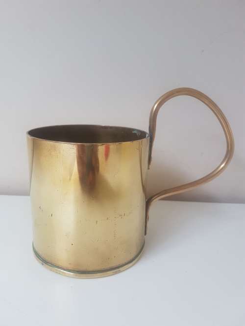 World War 1 drinking/ beer mug, solid brass made from shell. Engraved GR for George Rex ( King ). Ex