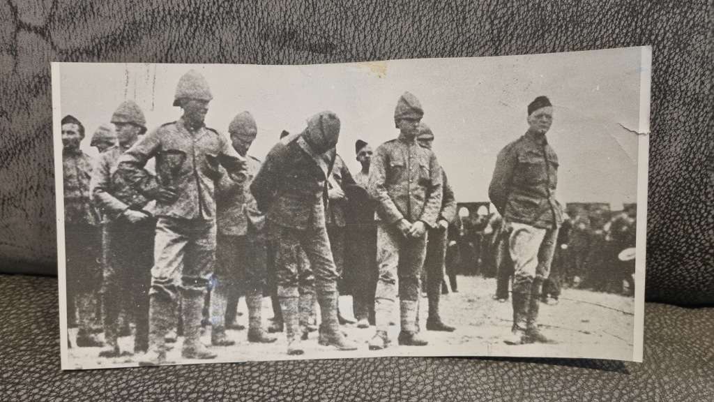 Original press photograph of a very annoyed Winston Churchill on 18 November 1899 as a BOER PRISONER