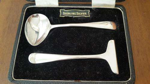 Sterling Silver Baby Medicine Spoon and Pusher.  31 grammes. Hallmarked. Perfect gift. Edward Viner!