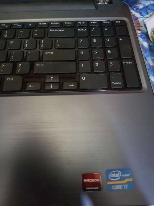 Dell i7 laptop - SPARES OR REPAIRS