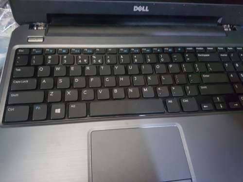 Dell i7 laptop - SPARES OR REPAIRS