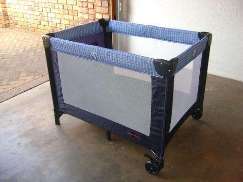 Blue Chelino camping cot