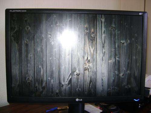 22 inch LG Flatron LCD Screen (W2234S)