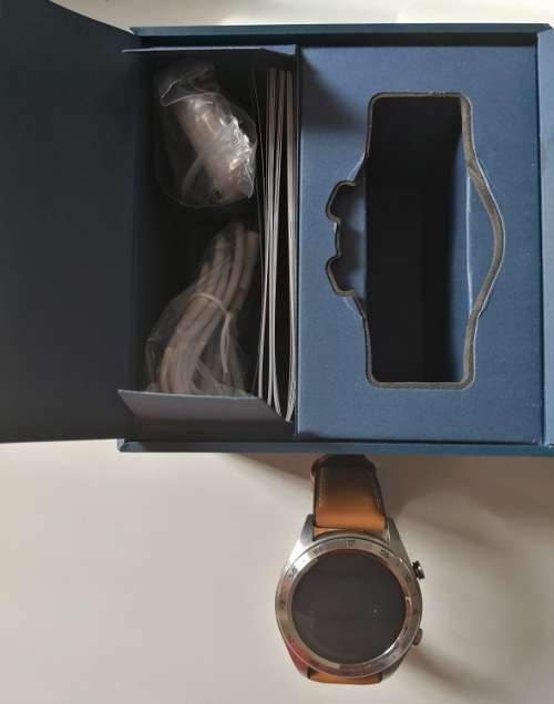 Bought by Mistake "New" Huawei Honor Magic  Watch with Brown strap