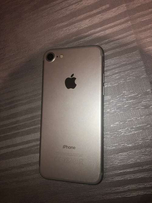 iPhone 7 128gb Unlocked - White