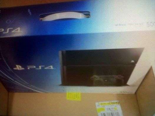 Playstation 4 Local Stock 3 Months Old.