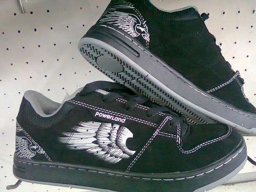 NEW STYLE BLACK SNEAKERS!!!!!