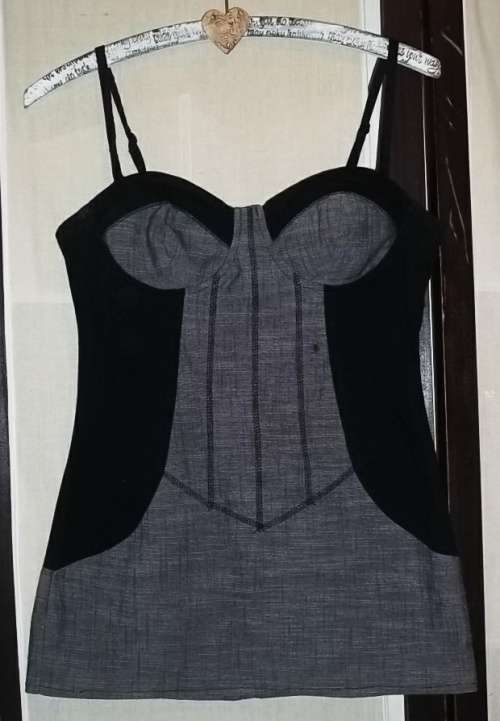 Corset style top size S