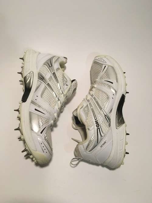 GM Octane Spiked Cricket Shoes Size: 7