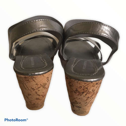 Woolworths Peuter/Grey Wedges Size: 4