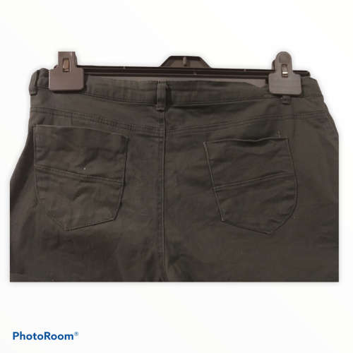 Khaki Shorts Size: 14/38