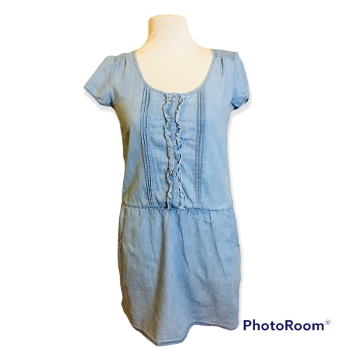 Denim dress Size: 8/32