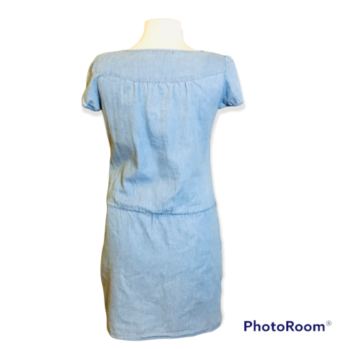 Denim dress Size: 8/32