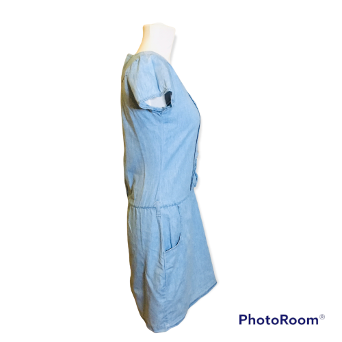 Denim dress Size: 8/32