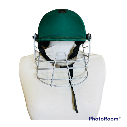Maxed youth cricket helmet