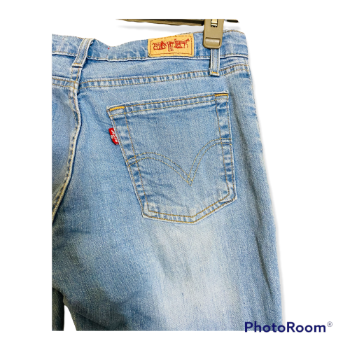 Levi jeans Size: 36
